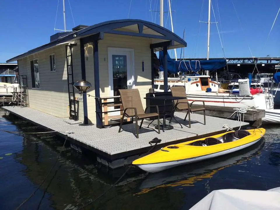 10 Gorgeous Houseboat Rentals in Seattle You Can Book on ...