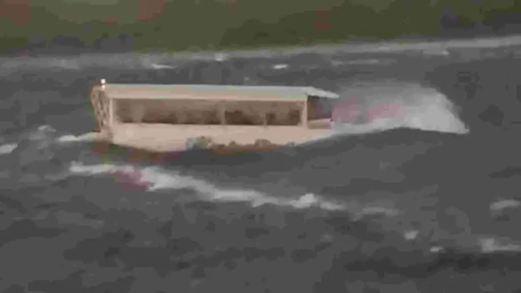 17 Dead After Duck Boat Capsizes in Branson MO  Health ...