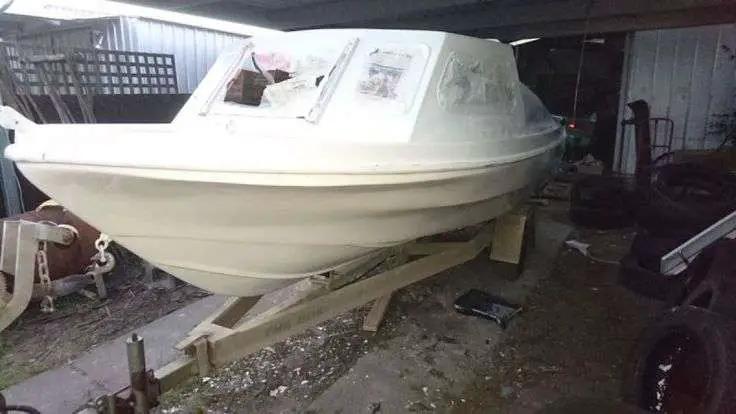 1980 fiberglass boat