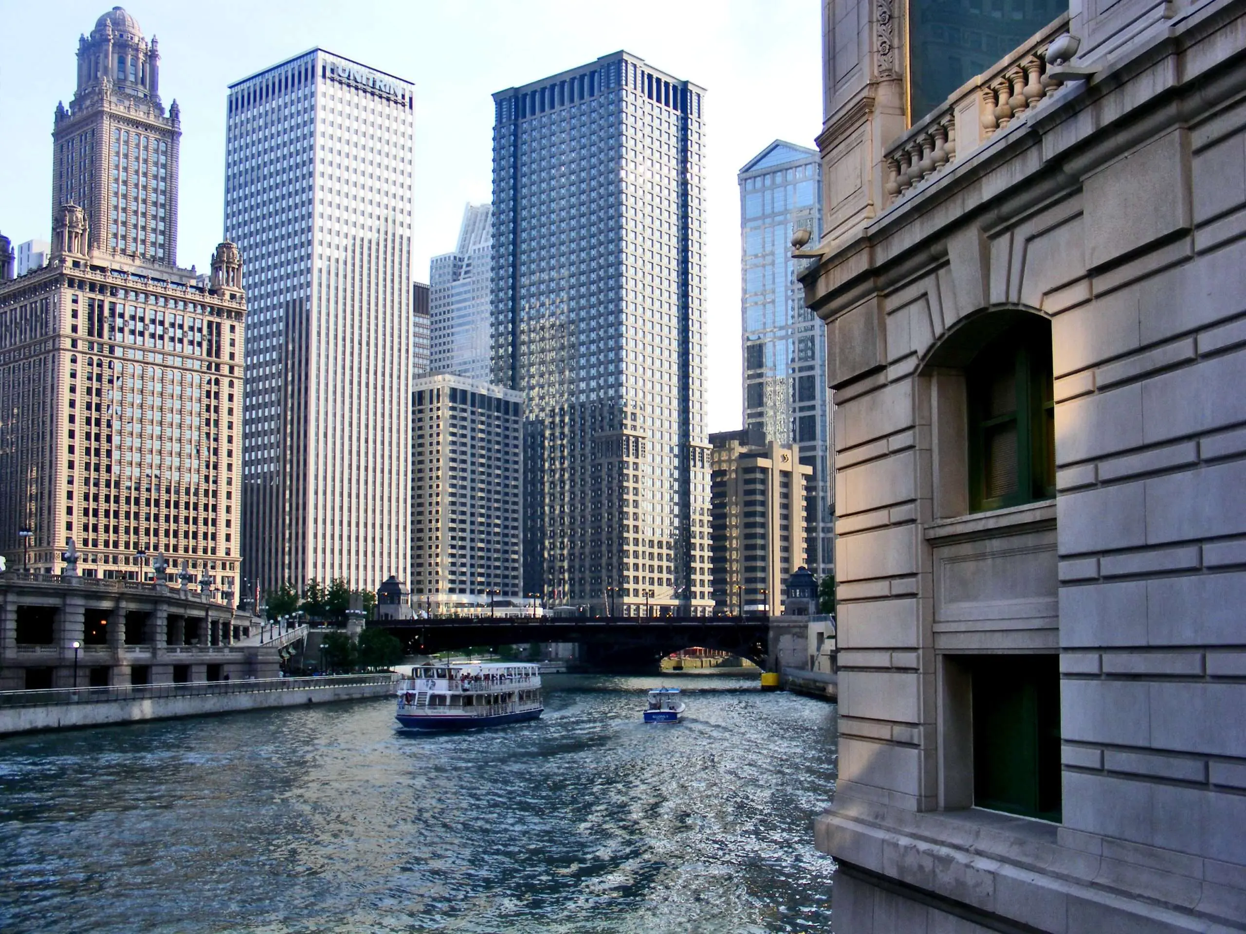 Architecture Boat Tour of Chicago Coupons and Review ...