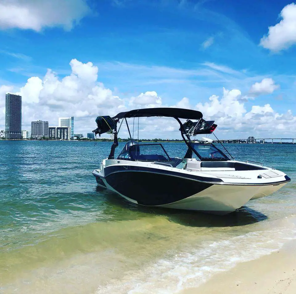 Boat Rental in Miami