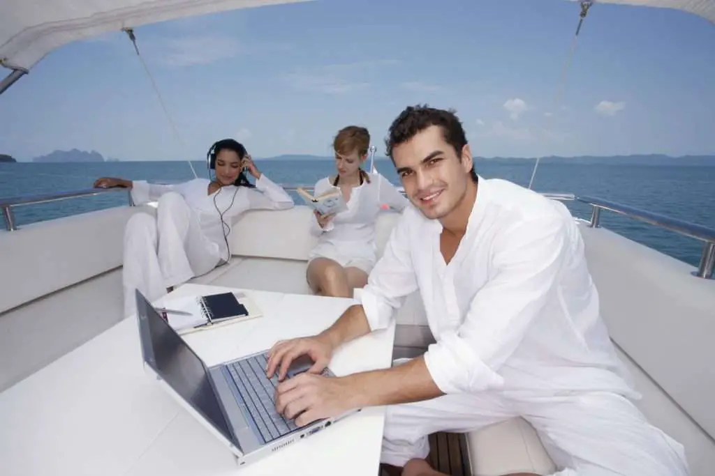 Boat WiFi Guide: How to Get Internet on Your Boat ...