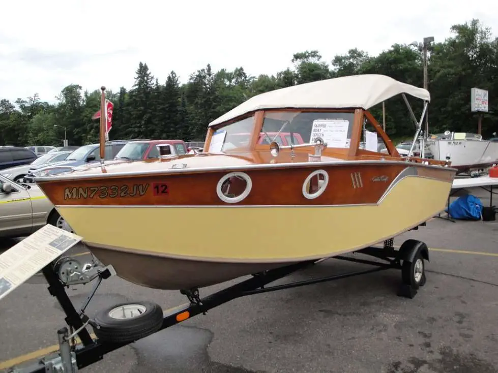 Classic Fiberglass Boat Restoration Tips