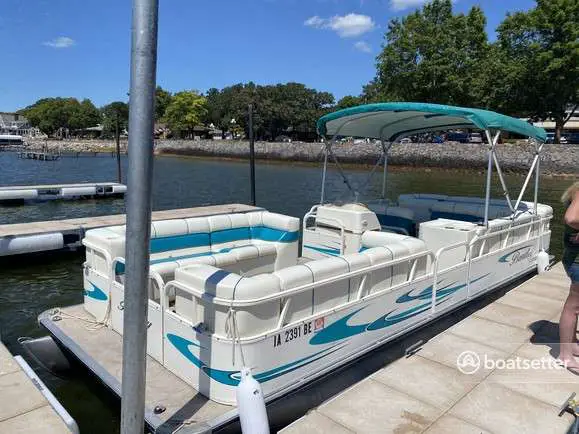 Clear Lake Boat Rental Iowa