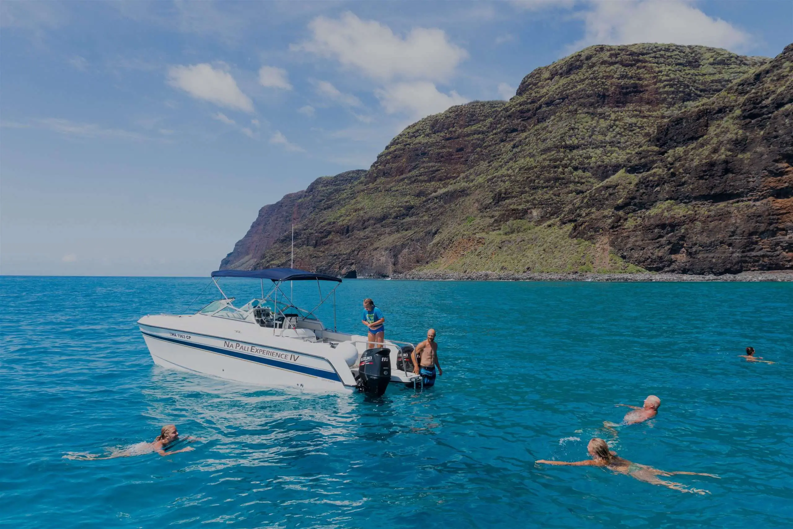 Comfortable, small catamaran boat tours of Kauai