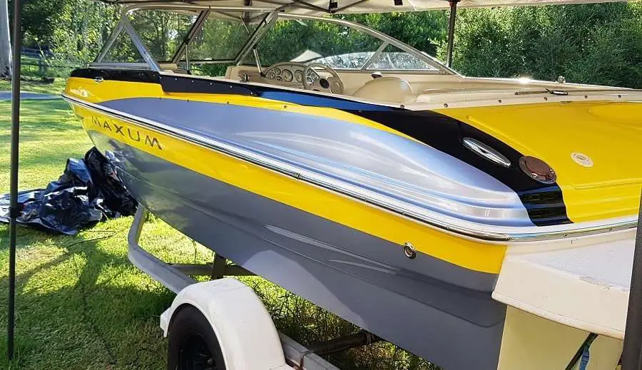 Do It Yourself Vinyl Boat Wrap : 7 Reasons to Apply a ...