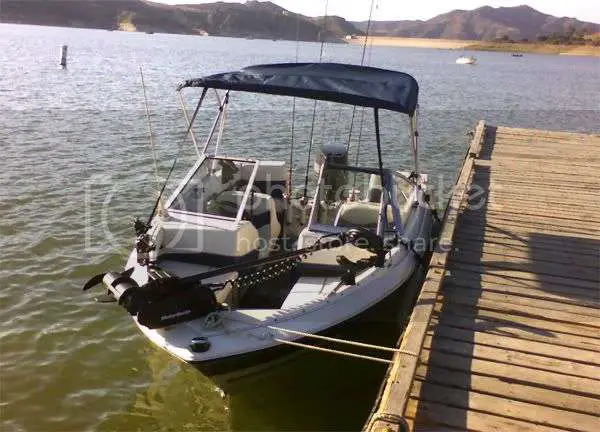 How do I mount a trolling motor on my 2002 bayliner, open ...