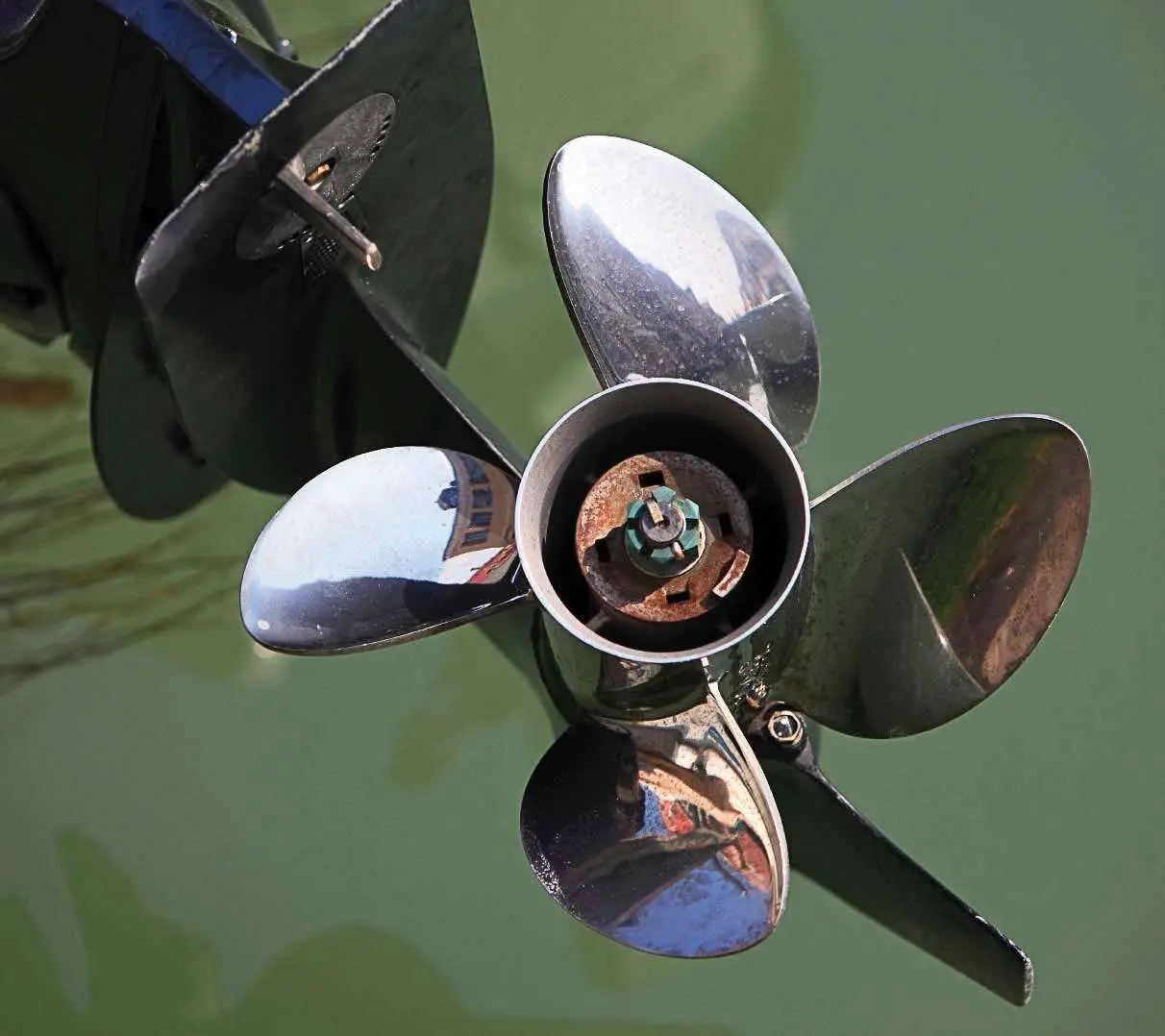 How to Perform Boat Propeller Pitch and Diameter Adjustment