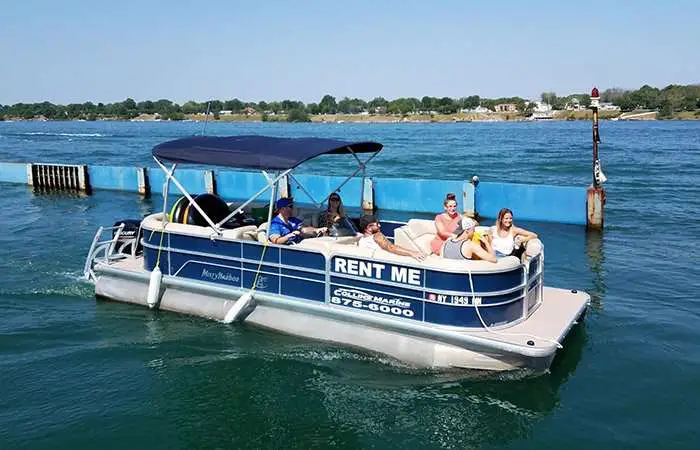 How You and Your Friends Can Rent a Pontoon Boat This ...
