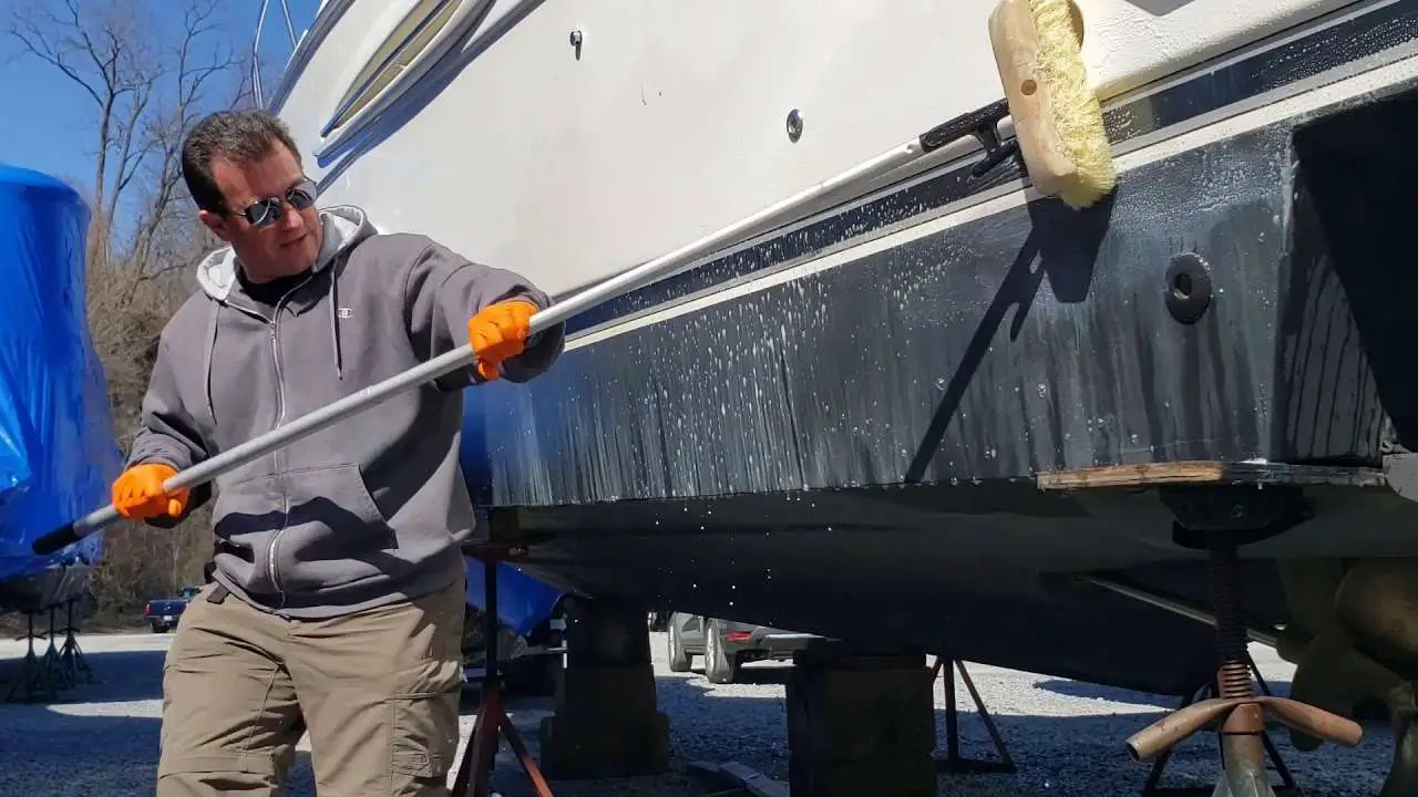 On &  Off Fiberglass boat hull stain cleaning