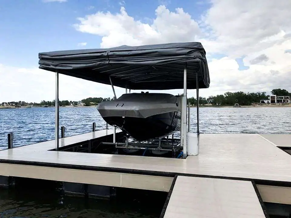 Photo Gallery â Touchless Boat Cover