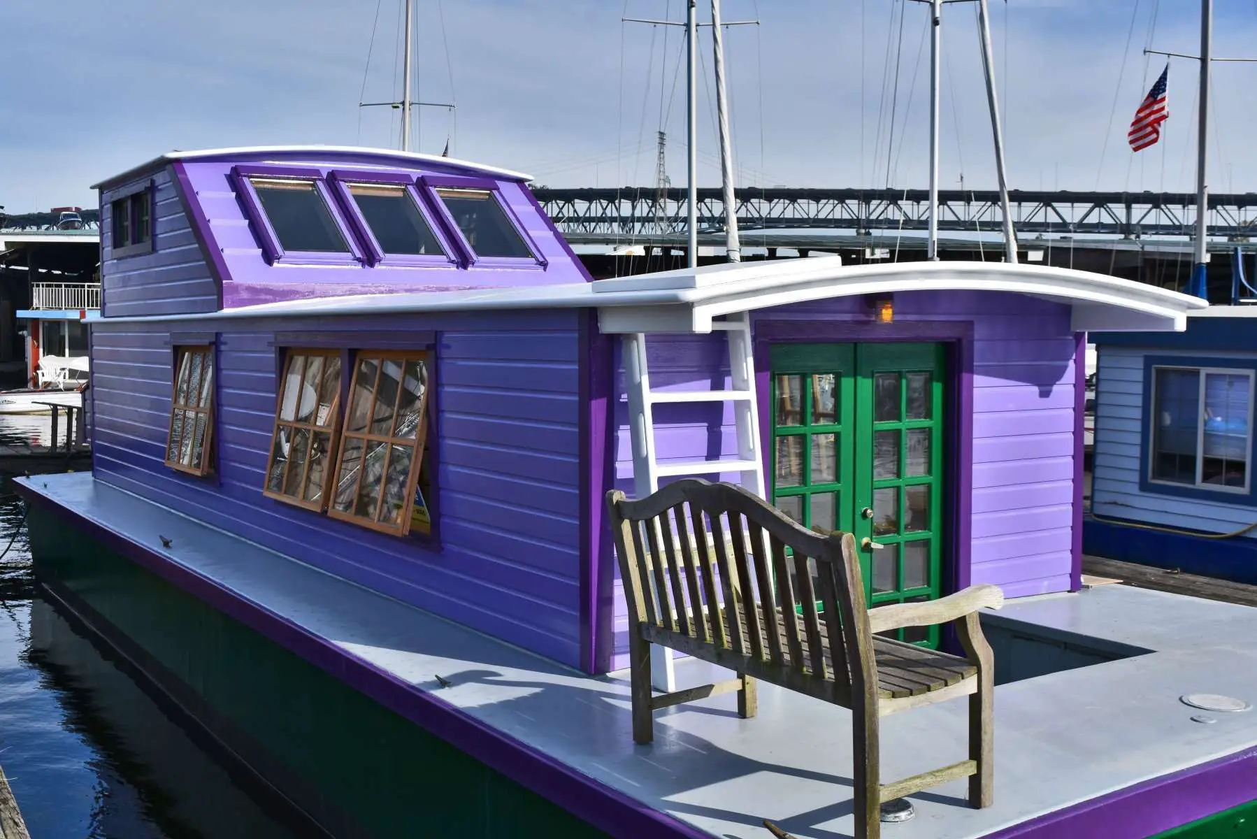 Pin on Houseboats &  Floating Homes