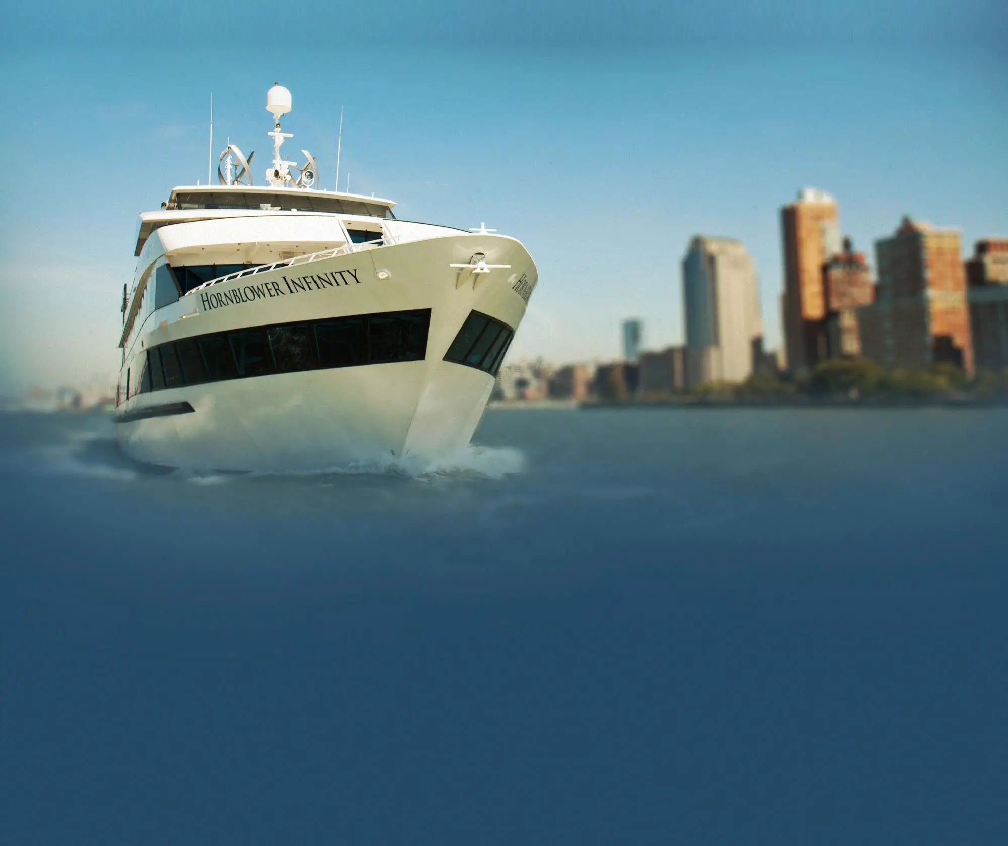Private Yacht Charters &  Rentals in NYC