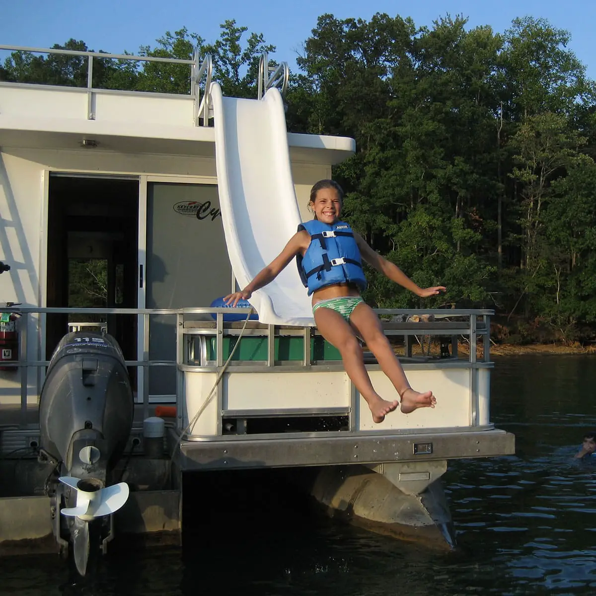 Raystown Lake Houseboat Rentals Cost : Holly Bluff Marina