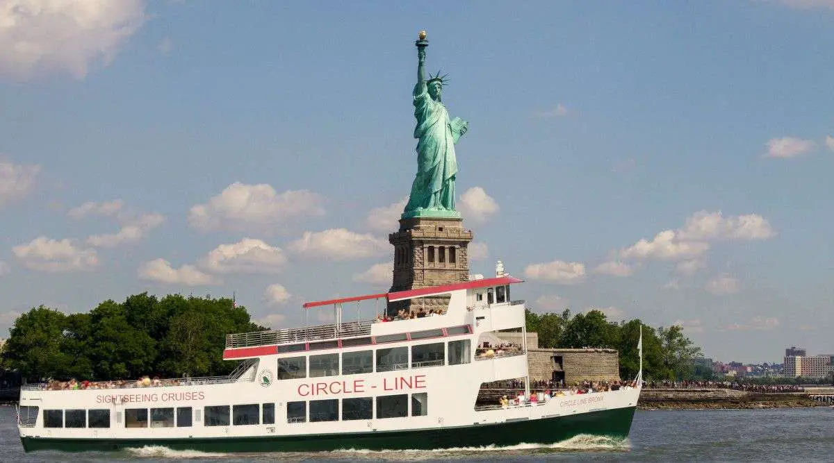 Statue Of Liberty Cruise: See Ellis Island &  Lady Liberty Up Close From ...