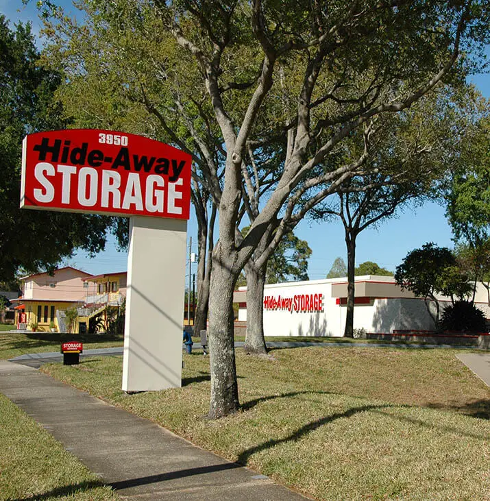 Storage Units in St. Petersburg, FL on 34th Street South