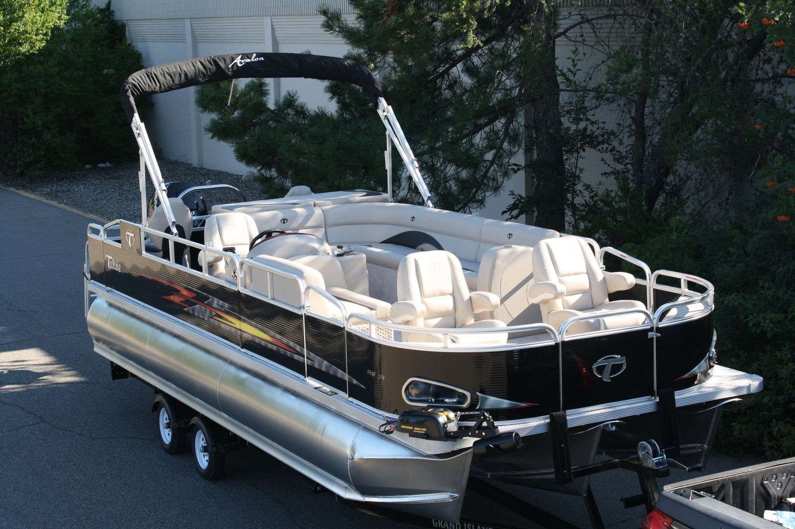 Tahoe 24 FNF TRITOON 2014 for sale for $52,999