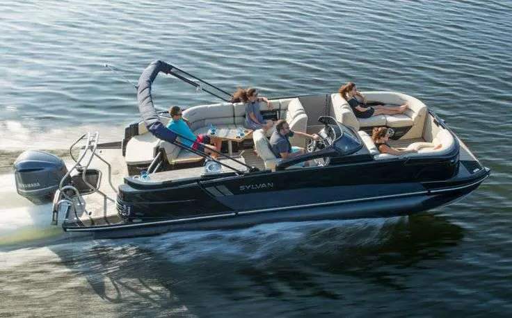 The 10 Best Pontoon Boats to Buy in 2019