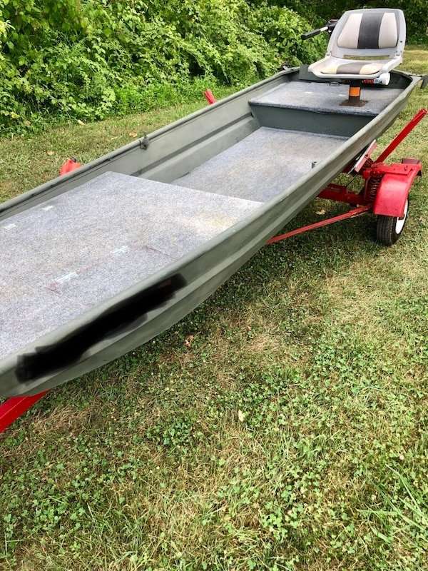 Used 12ft Jon Boat with Trolling Motor for sale in Gray ...