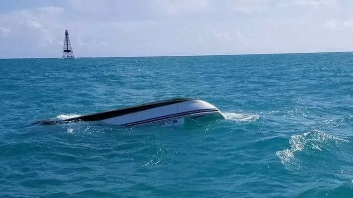 What Should You Do if Your Boat Capsizes?