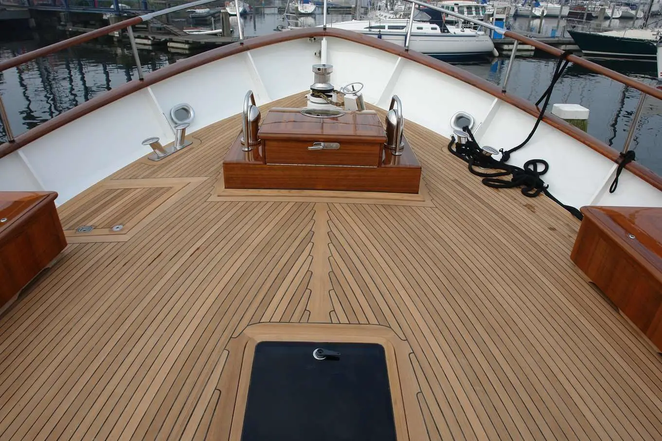 Why Use Rubber Mats on Boat Decks? â Rubber Flooring Blog